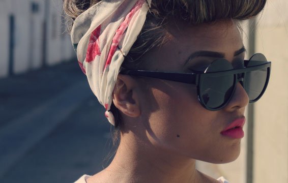 petite blogger curiouserlia featured